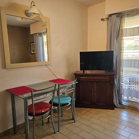 Appartement Angela Golfe-Juan Exteriér fotografie